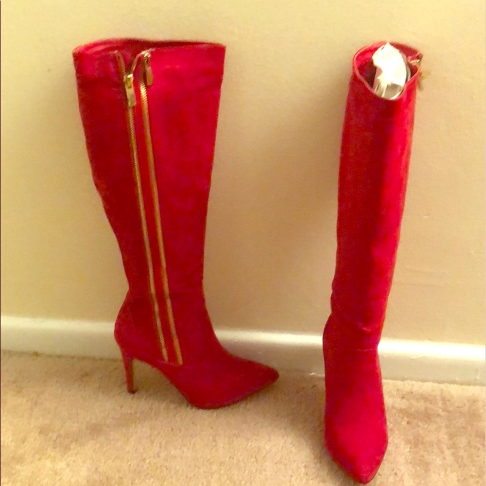 Red boots size 6 like new